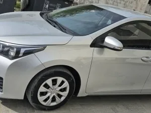 2016 تويوتا كورولا Hybrid LE