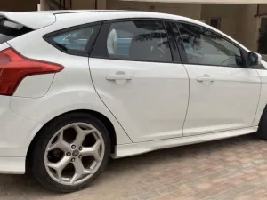 2014 فورد فوكس ST