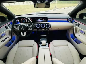 2021 مرسيدس-بنز الفئة - A A220 Sedan