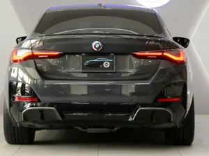 2023 بي أم دابليو i4 - اي ٤