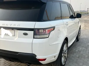 2014 لاند روفر رينج روفر HSE