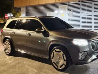 2022 Mercedes-Benz GLS في Dubai سيارة مستعملة