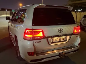 2017 Toyota Land Cruiser VXR