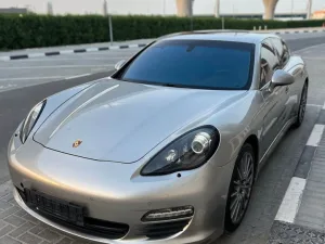 2013 بورش باناميرا 4S