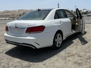 2016 مرسيدس-بنز الفئة - E E350 4Matic