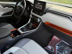 2020 Toyota Rav4 GXR
