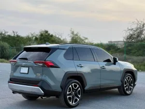 2020 Toyota Rav4 GXR