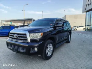 2013 تويوتا سيكويا Limited