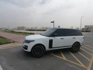 2014 لاند روفر رينج روفر Supercharged