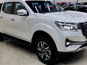 2025 Sparuce X300 4WD BY NISSAN (( NAVARA ))
