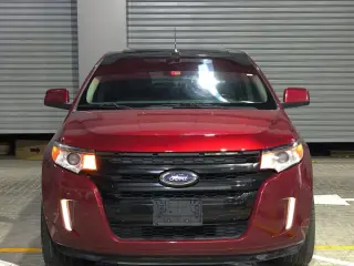 2014 Ford Edge في Dubai سيارة مستعملة