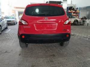 2013 نيسان قاشقاي SE
