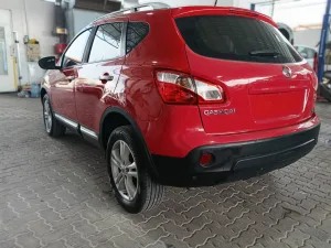 2013 نيسان قاشقاي SE