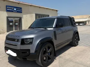 2020 لاند روفر ديفندر 110 First Edition