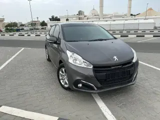 2019 Peugeot 208 in Dubai used car