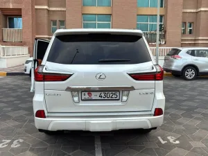 2016 Lexus LX 570