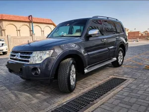 2010 Mitsubishi Pajero GLS
