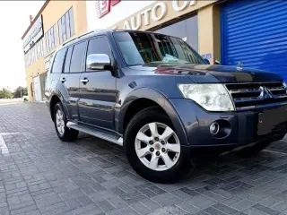2010 Mitsubishi Pajero in Abu Dhabi used car