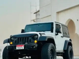 2014 Jeep Wrangler في Al Ain سيارة مستعملة