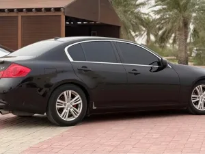 2013 إنفينيتي جي ٣٧