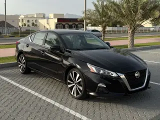 2021 Nissan Altima in Dubai used car
