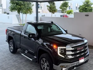 2024 GMC Sierra SLE