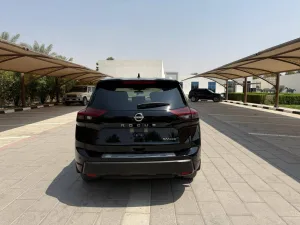 2025 نيسان روج SV
