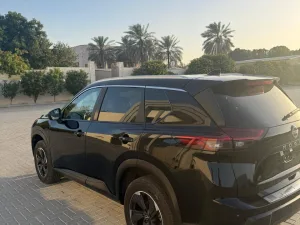 2025 نيسان روج SV
