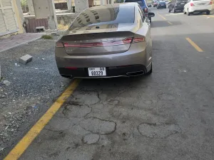 2019 لينكولن ام كي زد Premiere