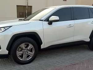 2024 تويوتا راف ٤