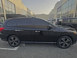 2018 نيسان باثفايندر LE