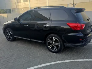 2018 نيسان باثفايندر LE