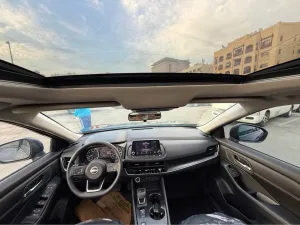 2024 نيسان روج SL