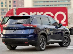 2024 نيسان روج SL