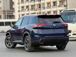 2024 نيسان روج SL