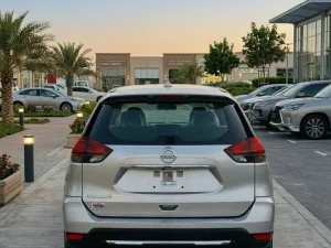 2020 نيسان روج SL