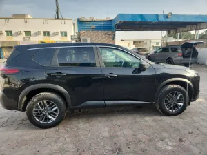 2023 نيسان روج Platinum