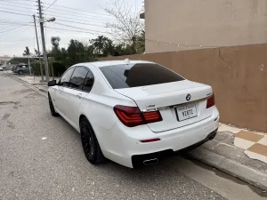 2015 بي أم دابليو الفئة - 7 740i