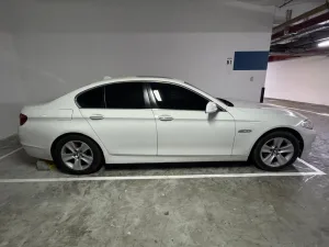 2011 BMW 5-Series 528i