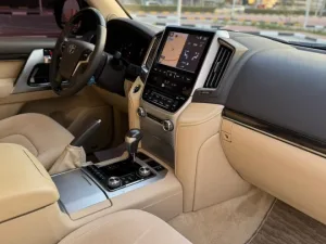 2016 Toyota Land Cruiser VXR