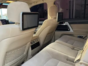 2016 Toyota Land Cruiser VXR
