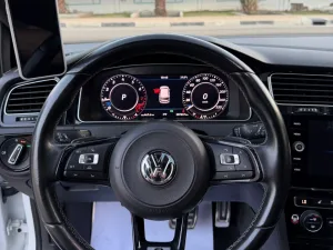 2018 Volkswagen Golf R-Line