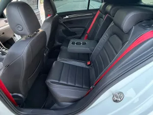 2018 Volkswagen Golf R-Line