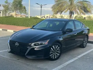 2023 Nissan Altima in Dubai used car
