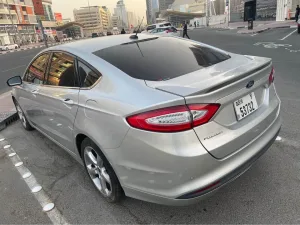 2014 فورد فيجن S
