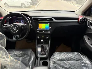 2019 ام جي زد لس
