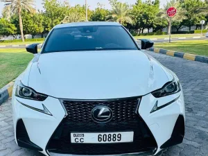 2019 لكزس اي اس IS 300