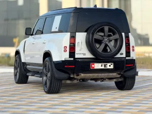 2022 Land Rover Defender 110 X-Dynamic SE