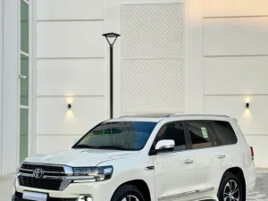 2019 Toyota Land Cruiser GXR