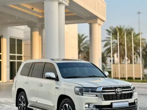 2019 Toyota Land Cruiser GXR